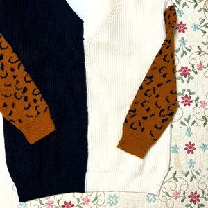 Sz M. Women’s V Neck Sweater Pullover Leopard Long SleeveJumper Casual